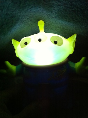 Illustration for article titled Looking for an extra boost of creativity? Try dimming the lights.